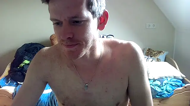 Snapshot of Love_Bert chatting on 10/07/25, 03:09 Love Bert online show from 10/07/25, 03:09