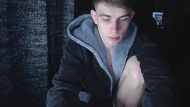 Student Oliver online show from 10/28/25, 07:27