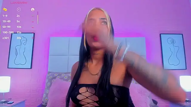 charlotte kisss online show from 05/31/26, 12:23