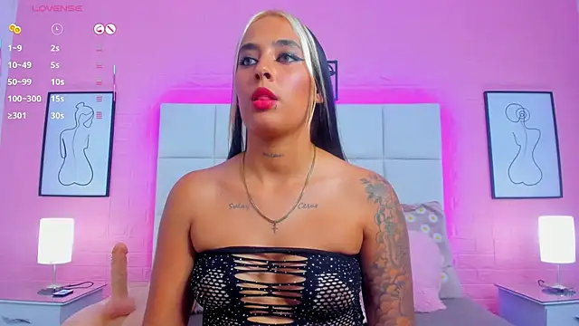 charlotte kisss online show from 06/28/26, 01:00