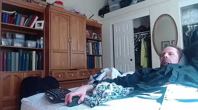 HandsumHungDaddy online show from 03/17/25, 06:11