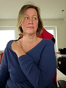 MarleneBloem online show from 03/12/25, 04:24