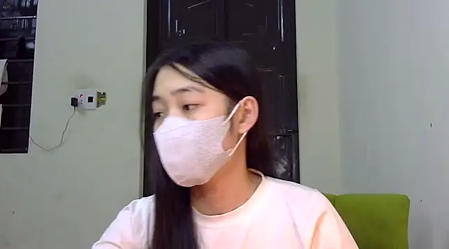 Snapshot of DA-EUN chatting on 02/24/25, 08:06 DA-EUN online show from 02/24/25, 08:06