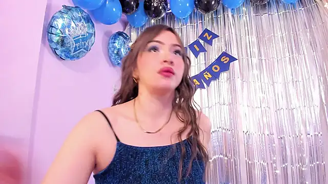 Snapshot of Samanta_roberts1 chatting on 02/19/25, 01:28 Samanta roberts1 online show from 02/19/25, 01:28