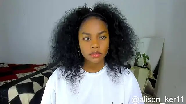 Snapshot of alison-ker3 chatting on 10/25/25, 08:11 alison-ker3 online show from 10/25/25, 08:11