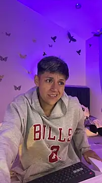 9 Fernanda 9 online show from 11/27/25, 07:54