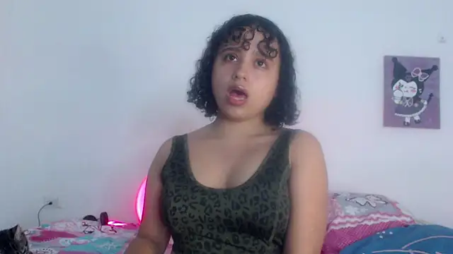 lou cute online show from 02/06/25, 04:10