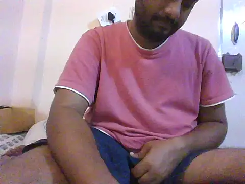 Snapshot of Nunnu_0 chatting on 10/24/25, 08:33 Nunnu 0 online show from 10/24/25, 08:33