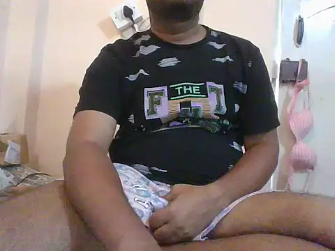 Snapshot of Nunnu_0 chatting on 11/01/25, 10:39 Nunnu 0 online show from 11/01/25, 10:39