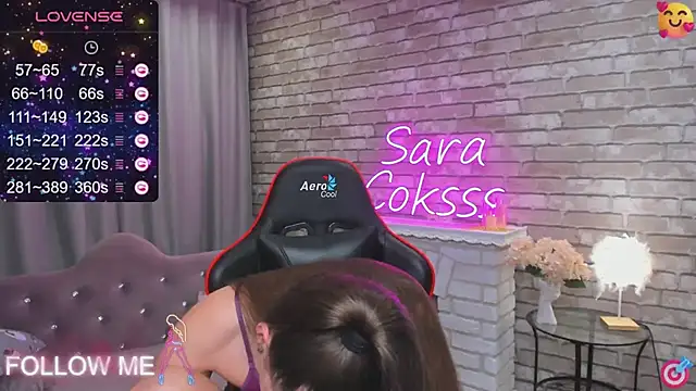 Snapshot of SarahCoksss chatting on 01/12/25, 06:39 SarahCoksss online show from 01/12/25, 06:39