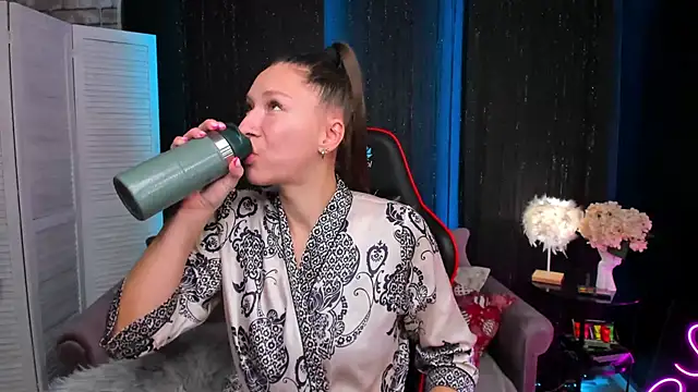 SarahCoksss online show from 11/22/25, 12:53