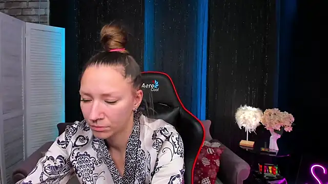 SarahCoksss online show from 12/04/25, 12:09