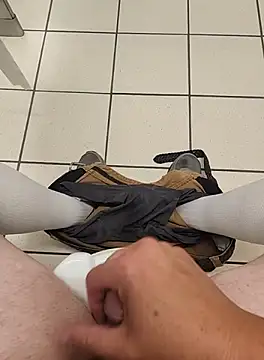 Snapshot of Jackauff69 chatting on 10/02/25, 09:55 Jackauff69 online show from 10/02/25, 09:55