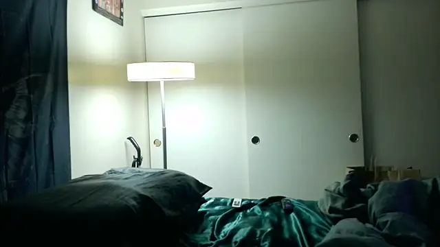 Snapshot of Yagurl__west chatting on 01/10/25, 02:04 Yagurl west online show from 01/10/25, 02:04