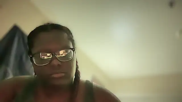 Snapshot of Yagurl__west chatting on 01/24/25, 07:30 Yagurl west online show from 01/24/25, 07:30