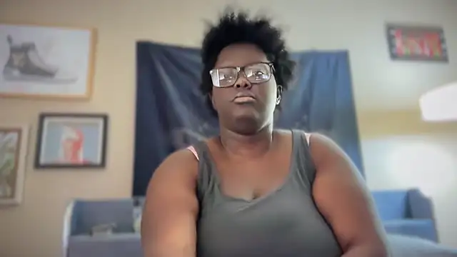 Snapshot of Yagurl__west chatting on 03/22/25, 11:42 Yagurl west online show from 03/22/25, 11:42