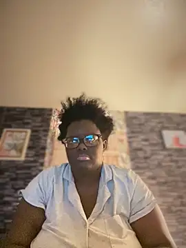 Yagurl  west online show from 11/19/25, 04:12