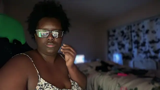 Snapshot of Yagurl__west chatting on 01/17/26, 09:14 Yagurl west online show from 01/17/26, 09:14