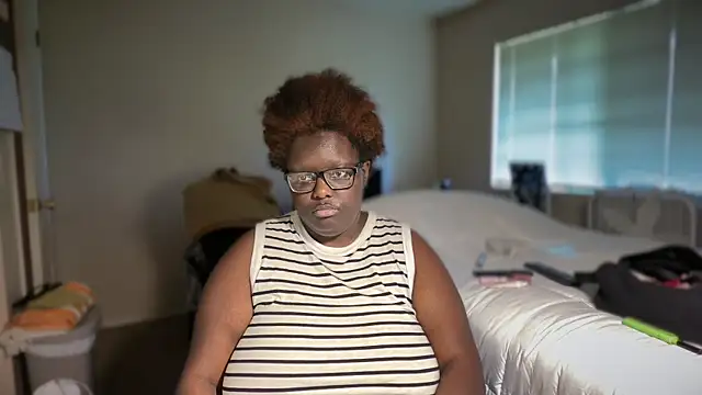 Snapshot of Yagurl__west chatting on 03/01/26, 11:40 Yagurl west online show from 03/01/26, 11:40