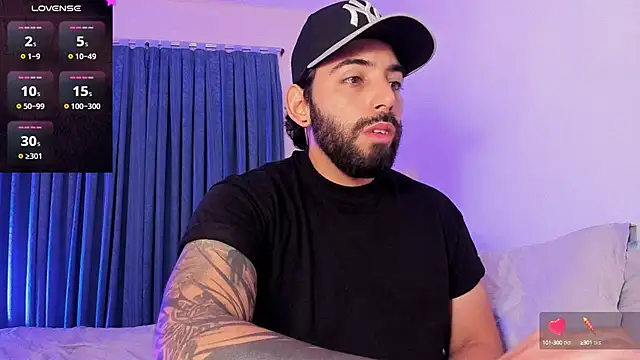 Snapshot of leo_thewolf_ chatting on 09/19/25, 05:24 leo thewolf online show from 09/19/25, 05:24