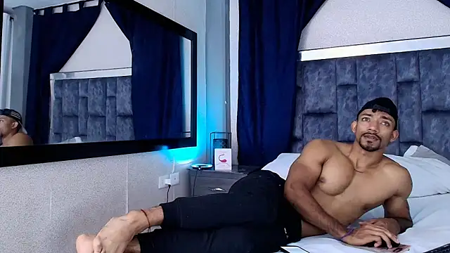 Manolo Hot1 online show from 01/18/25, 03:38