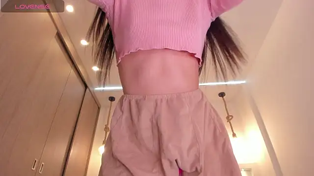 Snapshot of ambar-adaams chatting on 01/23/25, 10:22 ambar-adaams online show from 01/23/25, 10:22