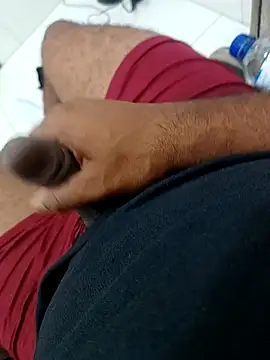 Snapshot of Mailsonp chatting on 02/15/26, 09:41 Mailsonp online show from 02/15/26, 09:41