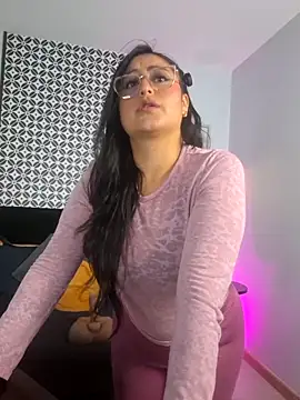 Amber gold  online show from 04/19/26, 04:23