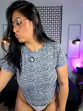 Amber gold  online show from 05/22/26, 02:40