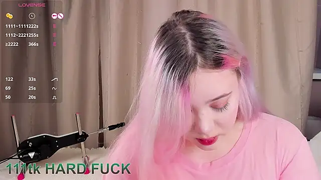 Snapshot of __KawaiiYuki__ chatting on 01/03/25, 08:43 KawaiiYuki online show from 01/03/25, 08:43