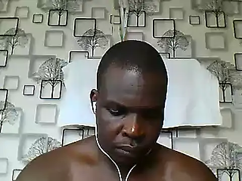 Chumba 001 online show from 12/24/24, 12:11
