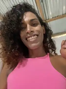 Snapshot of lau_sil chatting on 01/15/26, 06:33 lau sil online show from 01/15/26, 06:33