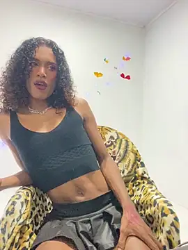 Snapshot of lau_sil chatting on 02/18/26, 11:22 lau sil online show from 02/18/26, 11:22