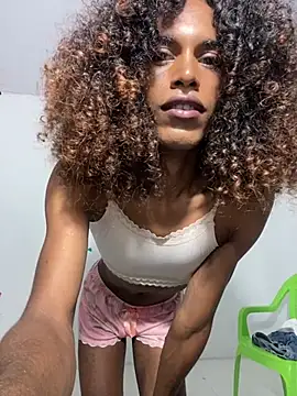 Snapshot of lau_sil chatting on 02/28/26, 12:28 lau sil online show from 02/28/26, 12:28