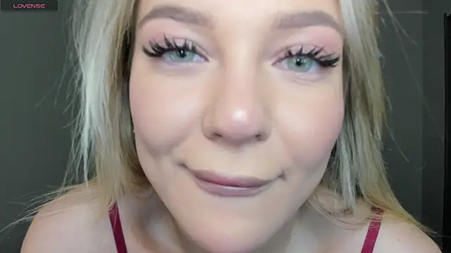 sarahphyllis online show from 11/13/25, 09:03