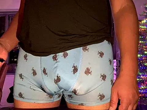 Snapshot of ThickDick_Daddy chatting on 12/21/25, 08:10 ThickDick Daddy online show from 12/21/25, 08:10