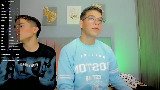 Snapshot of jake_and_joaquin chatting on 03/01/25, 06:24 jake and joaquin online show from 03/01/25, 06:24