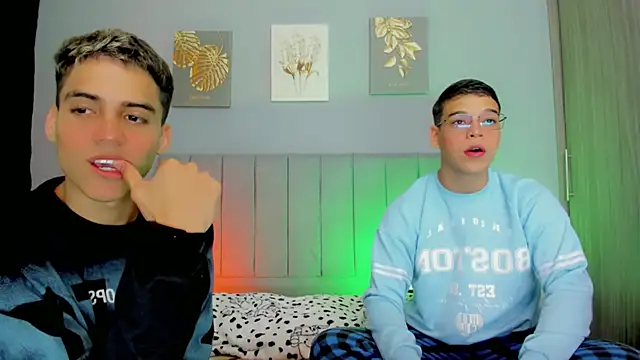 Snapshot of jake_and_joaquin chatting on 03/01/25, 09:29 jake and joaquin online show from 03/01/25, 09:29