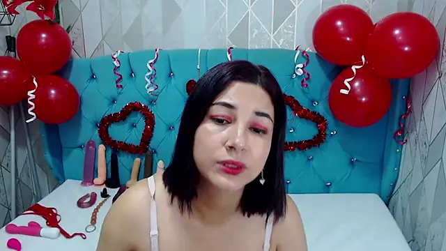 AdaFawxx online show from 02/08/25, 01:54