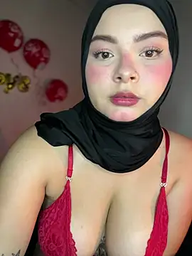 Snapshot of aneesa_darzi chatting on 02/14/25, 10:58 aneesa darzi online show from 02/14/25, 10:58