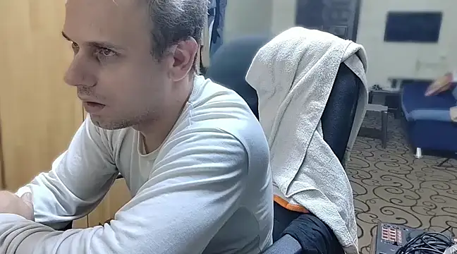 Snapshot of Arabeyes chatting on 12/04/24, 09:24 Arabeyes online show from 12/04/24, 09:24