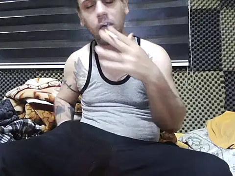 Snapshot of Arabeyes chatting on 10/26/25, 03:45 Arabeyes online show from 10/26/25, 03:45