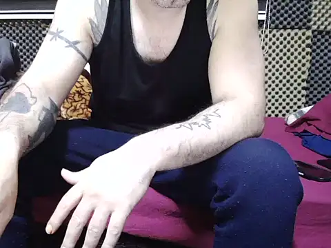 Snapshot of Arabeyes chatting on 12/19/25, 05:20 Arabeyes online show from 12/19/25, 05:20