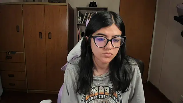 valerie  skyy online show from 01/17/25, 03:55