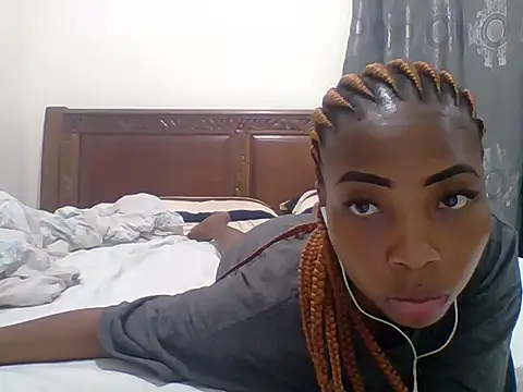 Snapshot of sexy__candyy chatting on 09/09/25, 04:39 sexy candyy online show from 09/09/25, 04:39