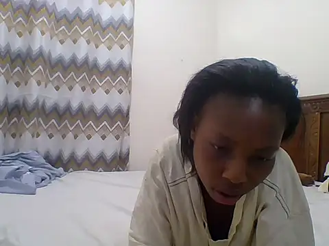 Snapshot of sexy__candyy chatting on 10/09/25, 06:17 sexy candyy online show from 10/09/25, 06:17