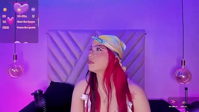 EmmaSwift  online show from 12/04/25, 03:27