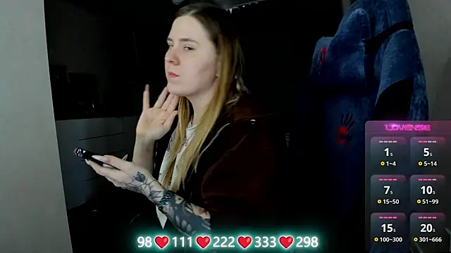 Olivia Munk online show from 03/21/26, 08:19