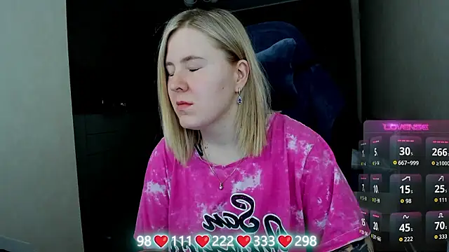 Olivia Munk online show from 03/29/26, 03:28