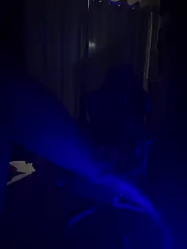 PARI Hun online show from 10/04/25, 10:30